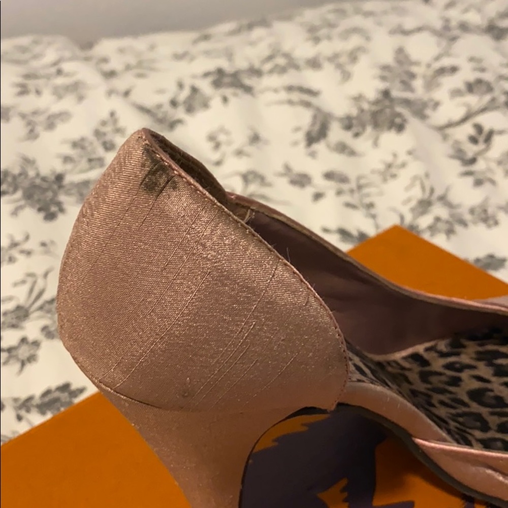 Heels - Picture 5 of 6